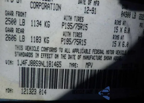 1992 Jeep Cherokee Sport из США, поврежденный, VIN 1J4FJ88S9NL181465